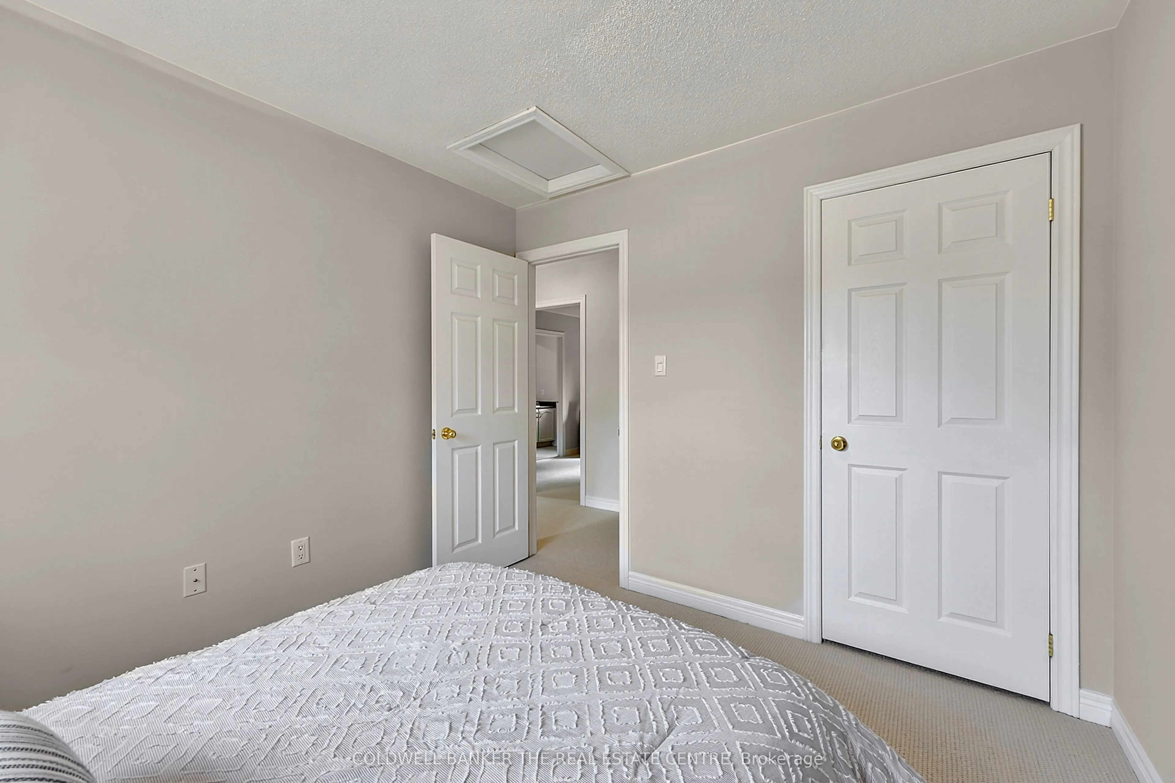 37 Rainbow Court