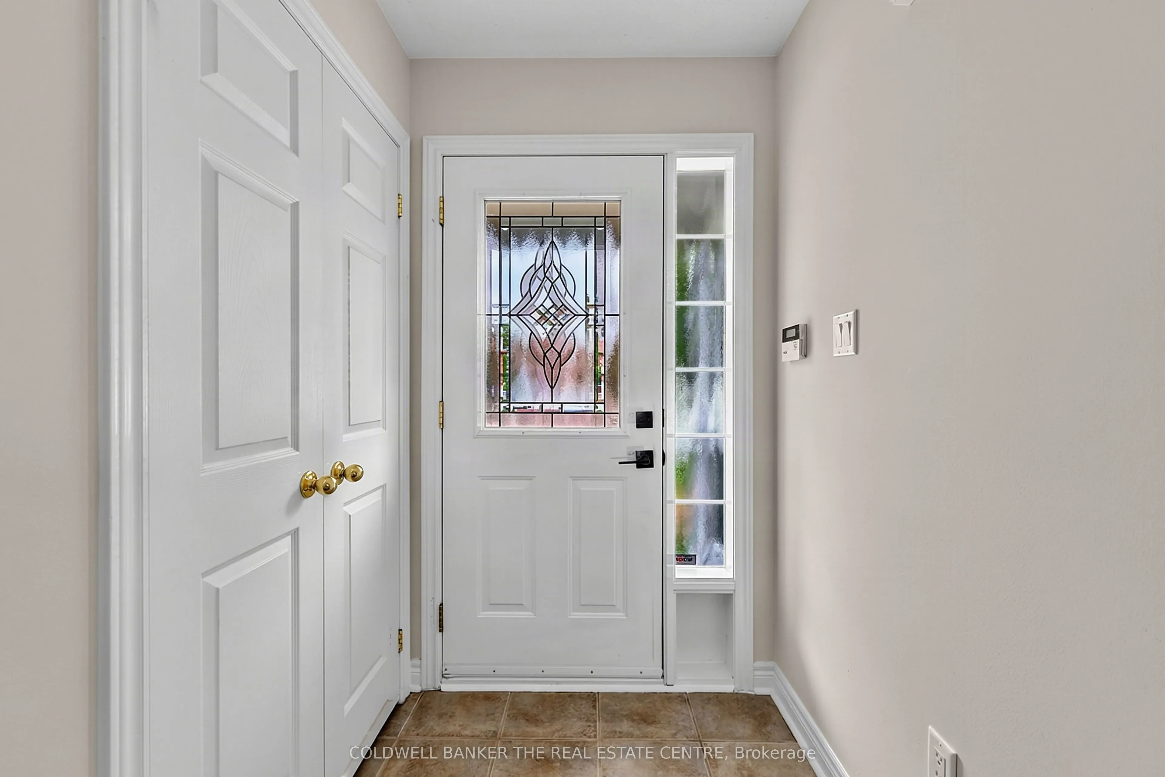 37 Rainbow Court