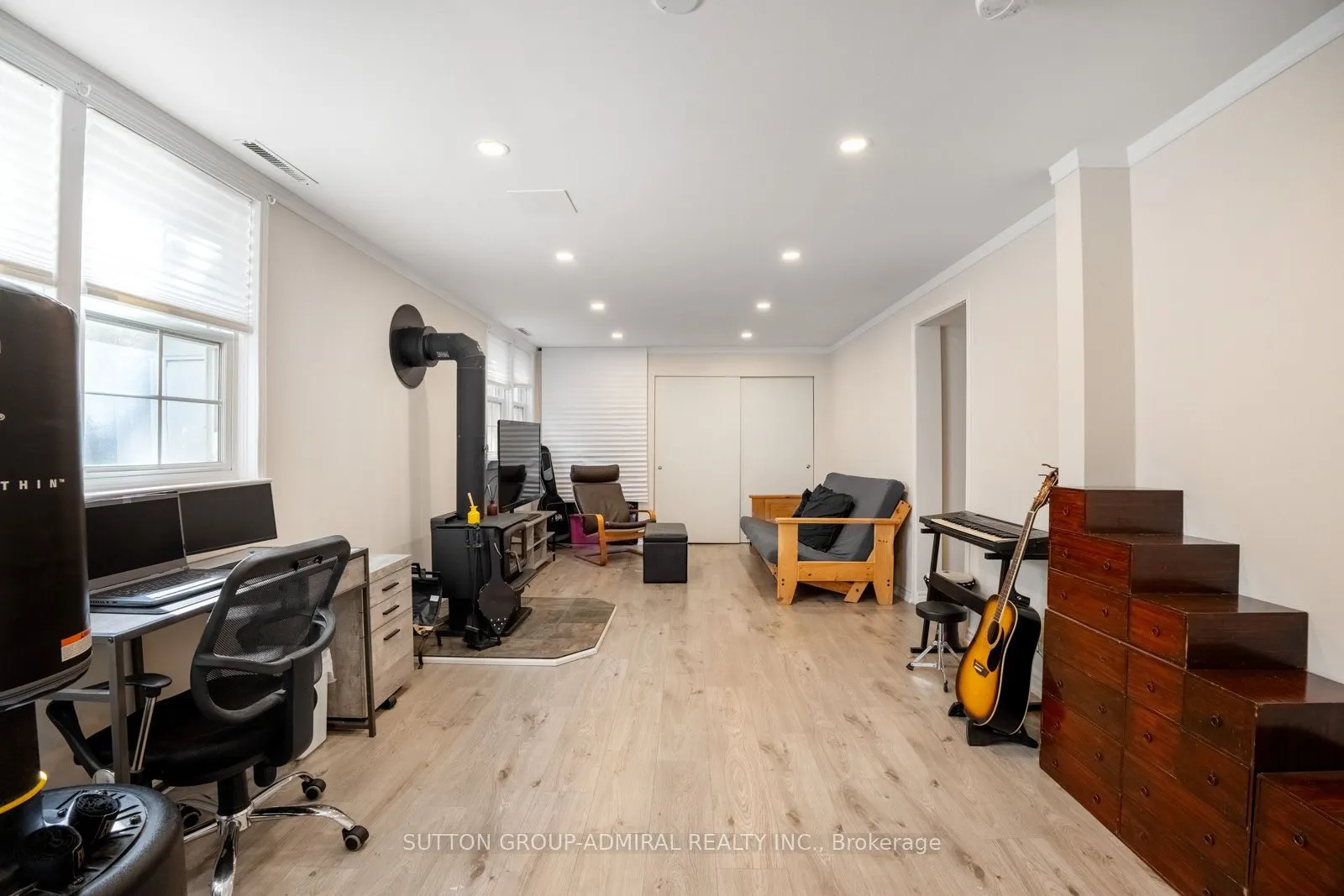 788 Allan Avenue