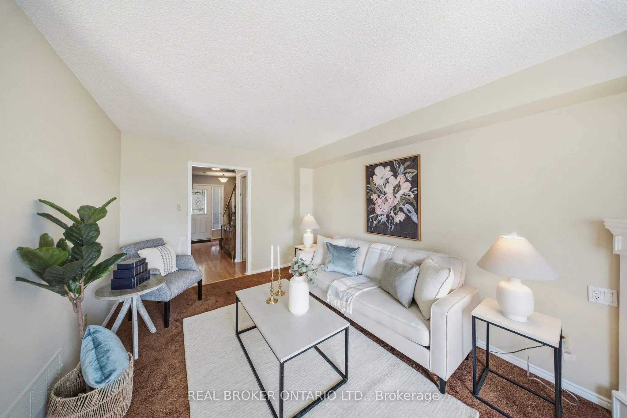 21 Adams Court #21