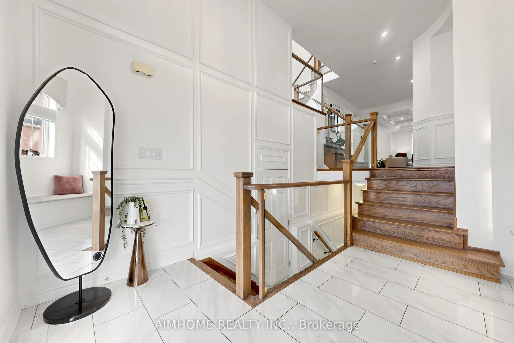 48 Pierre Berton Boulevard