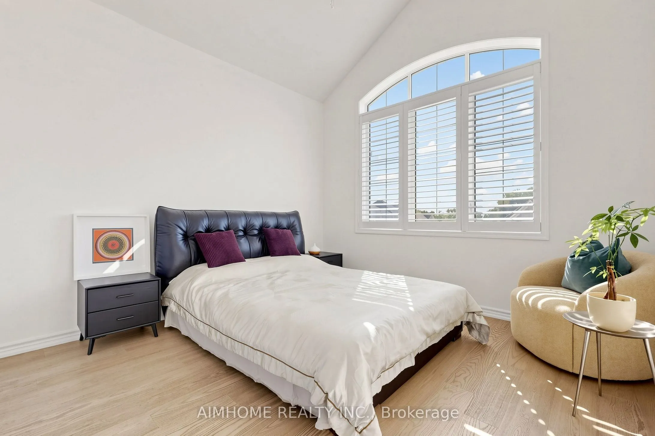 48 Pierre Berton Boulevard