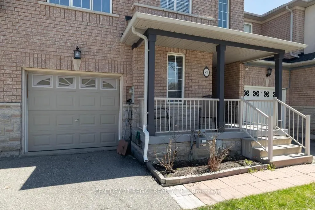 43 Waterton Crescent
