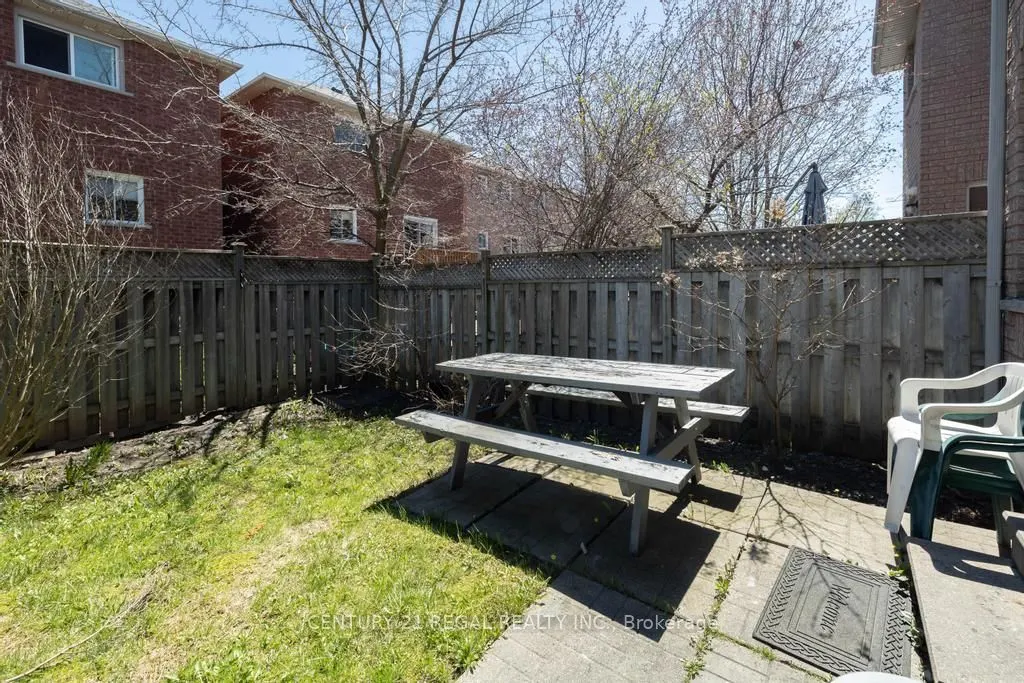 43 Waterton Crescent