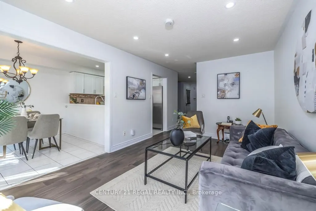 43 Waterton Crescent