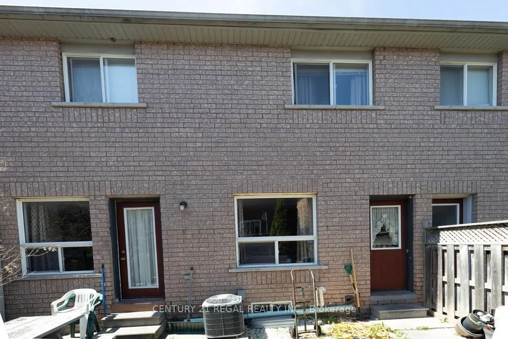 43 Waterton Crescent