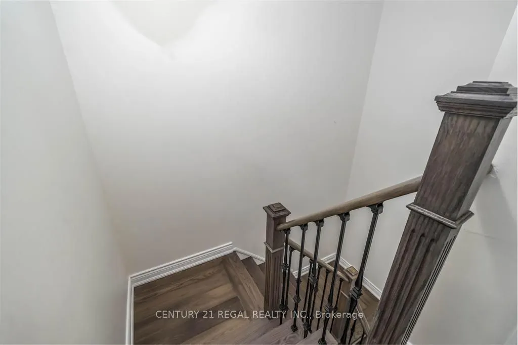 43 Waterton Crescent