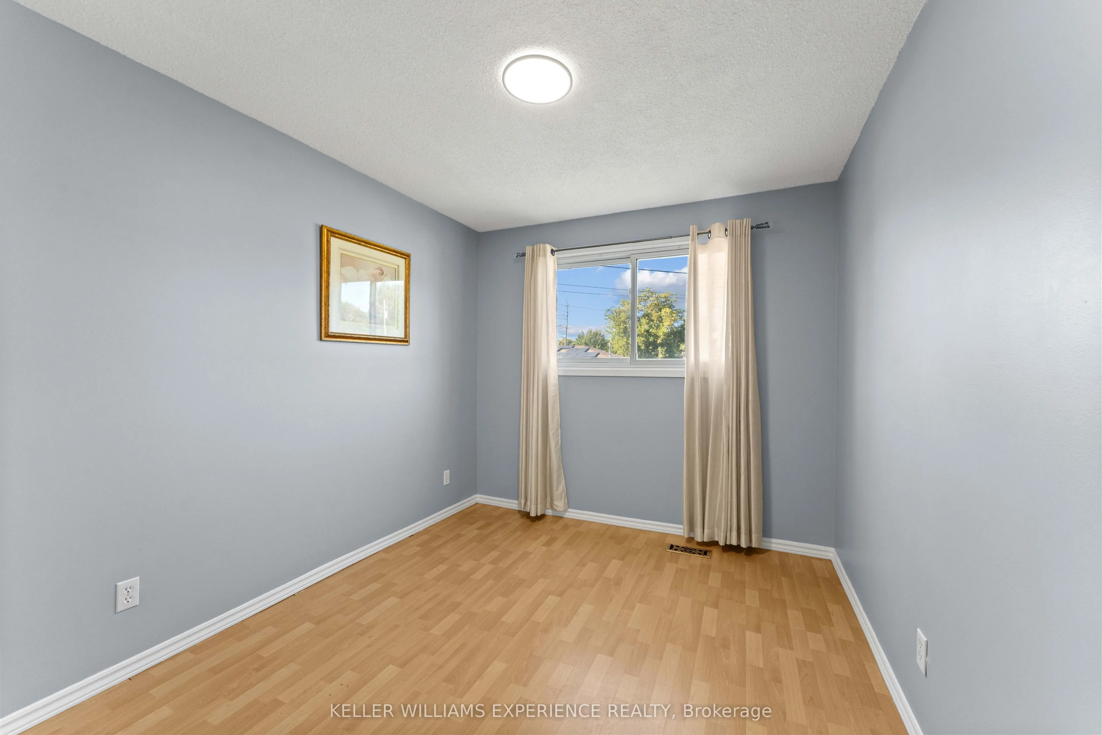 21 Ashburton Crescent