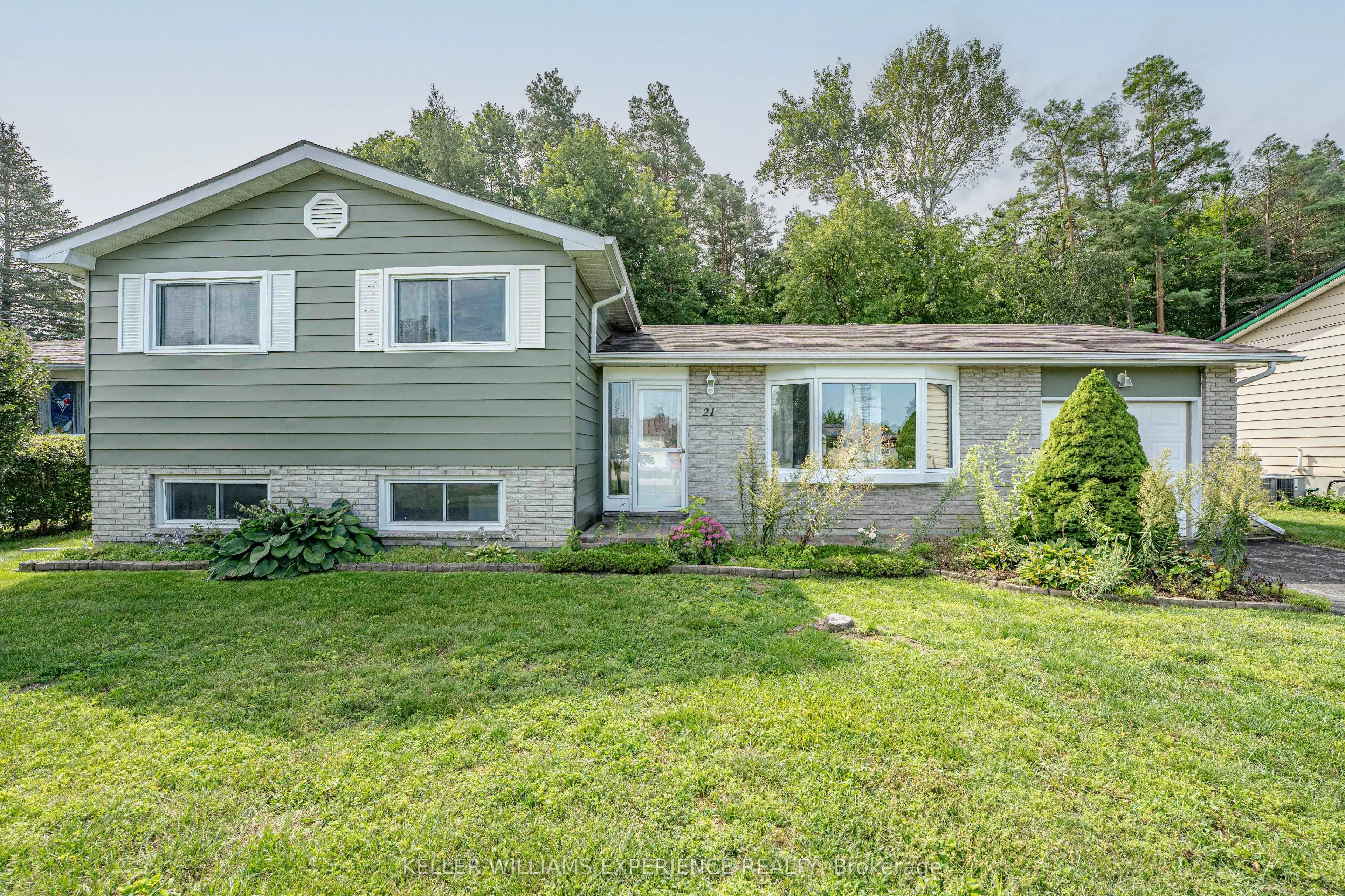 21 Ashburton Crescent