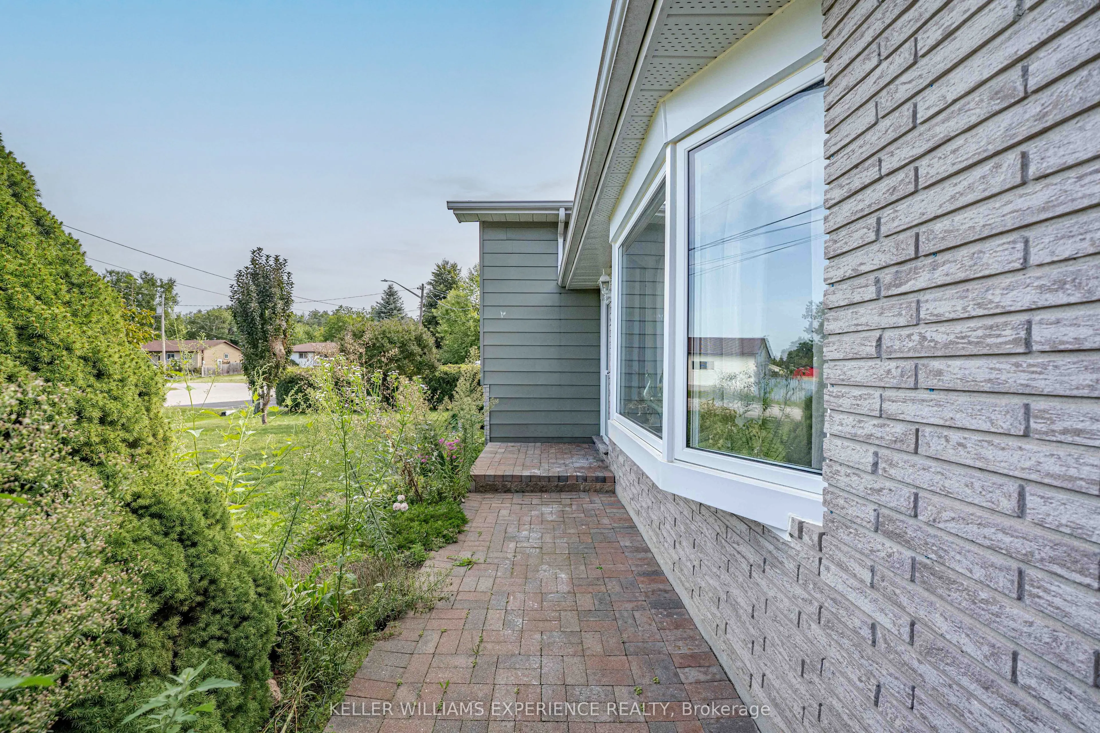 21 Ashburton Crescent