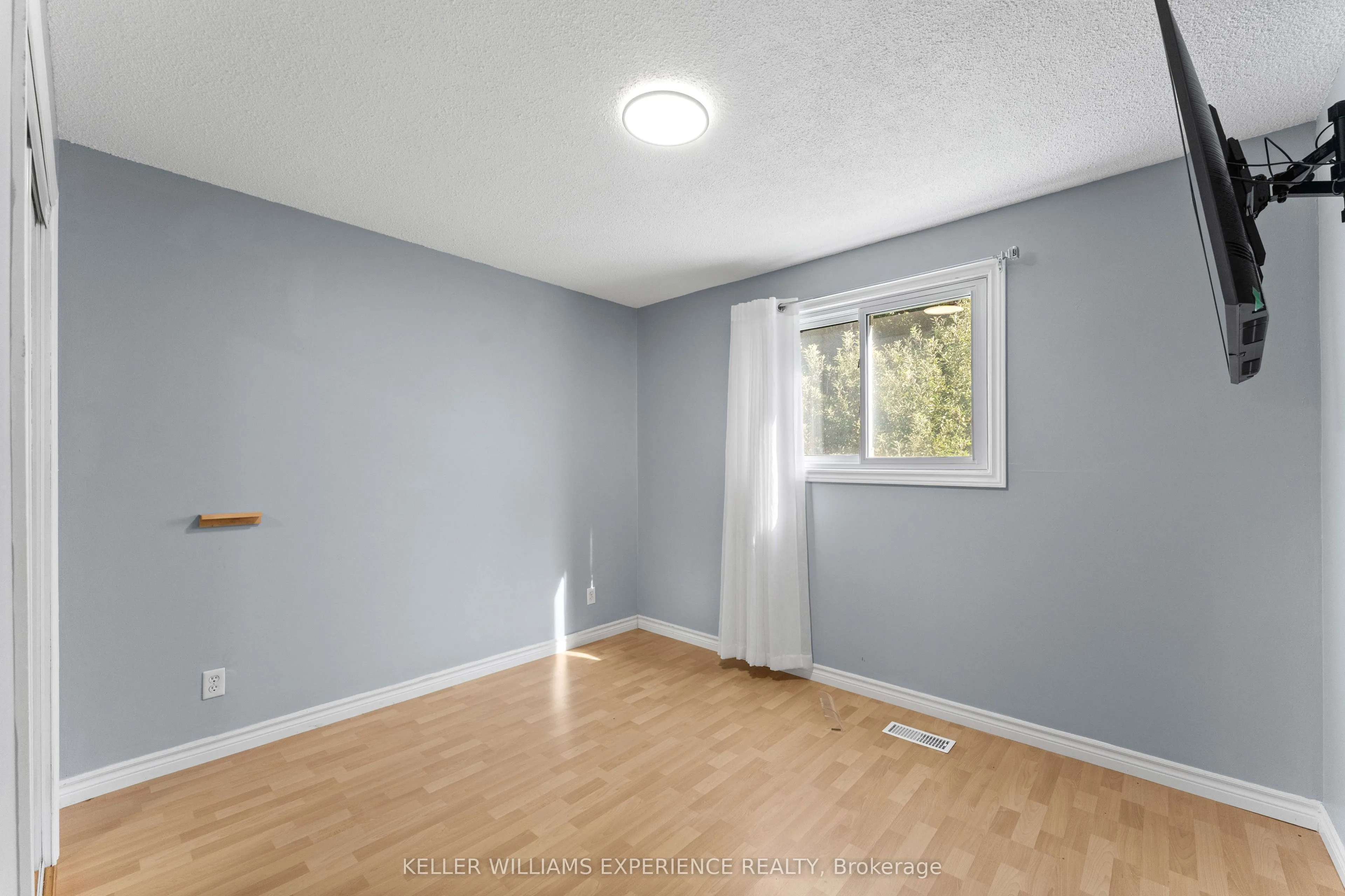 21 Ashburton Crescent