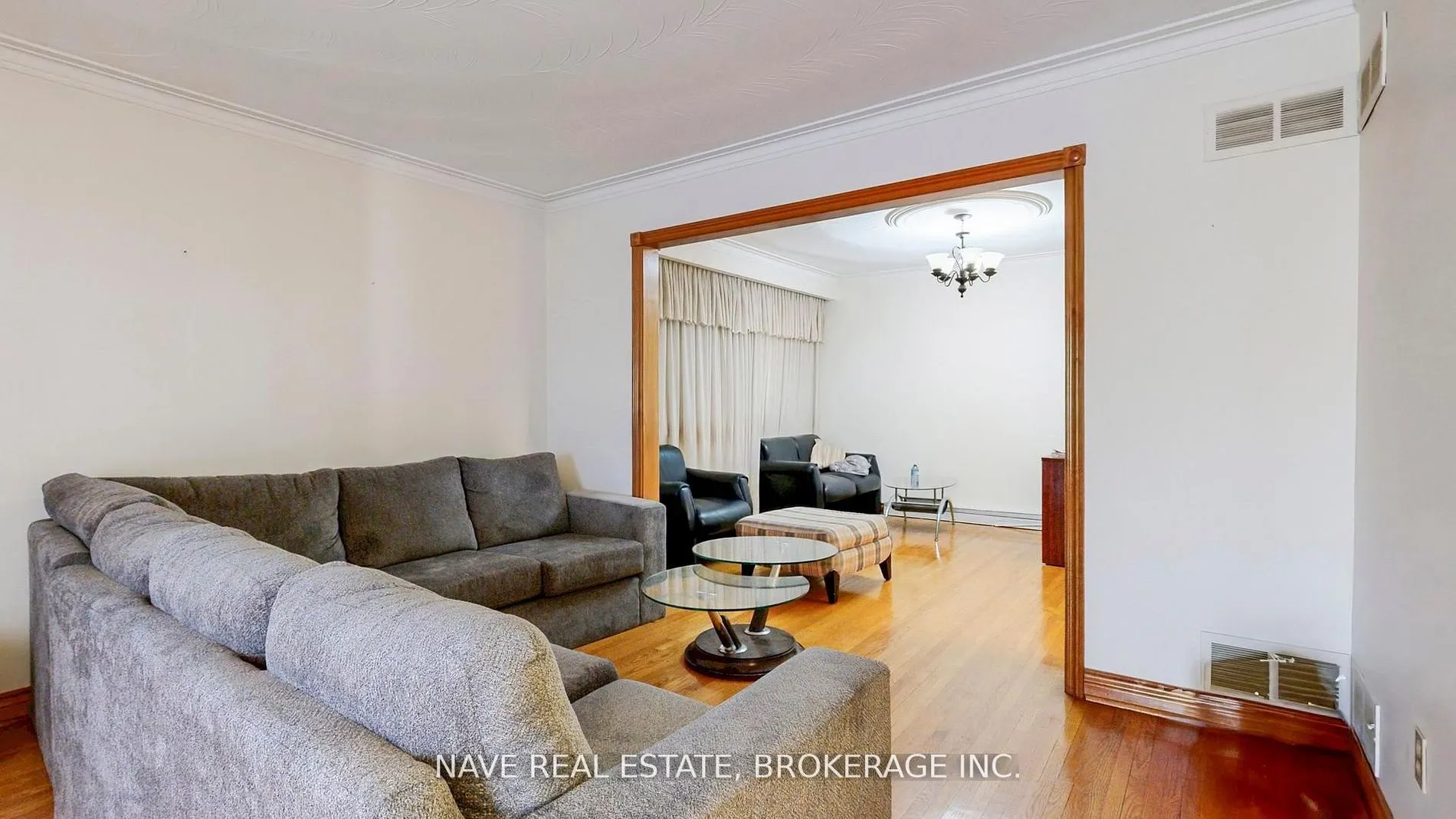 9747 Bathurst Street