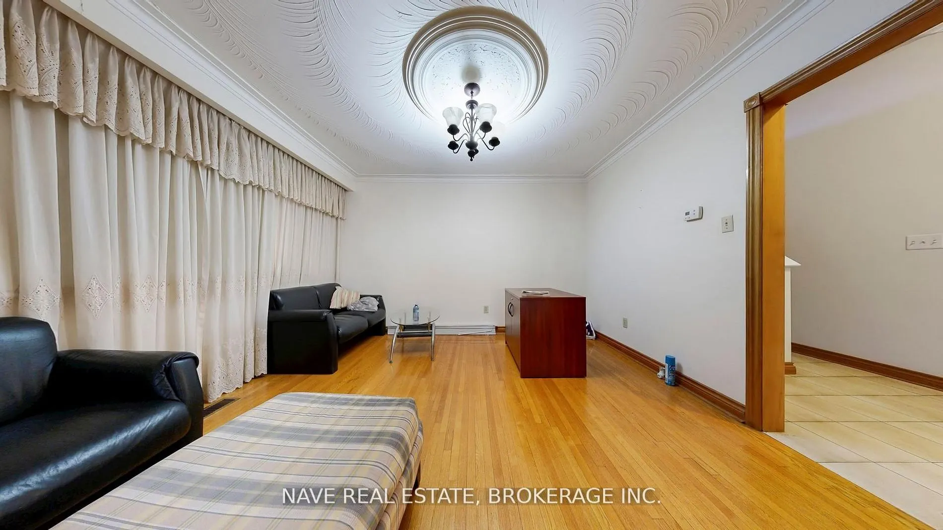 9747 Bathurst Street