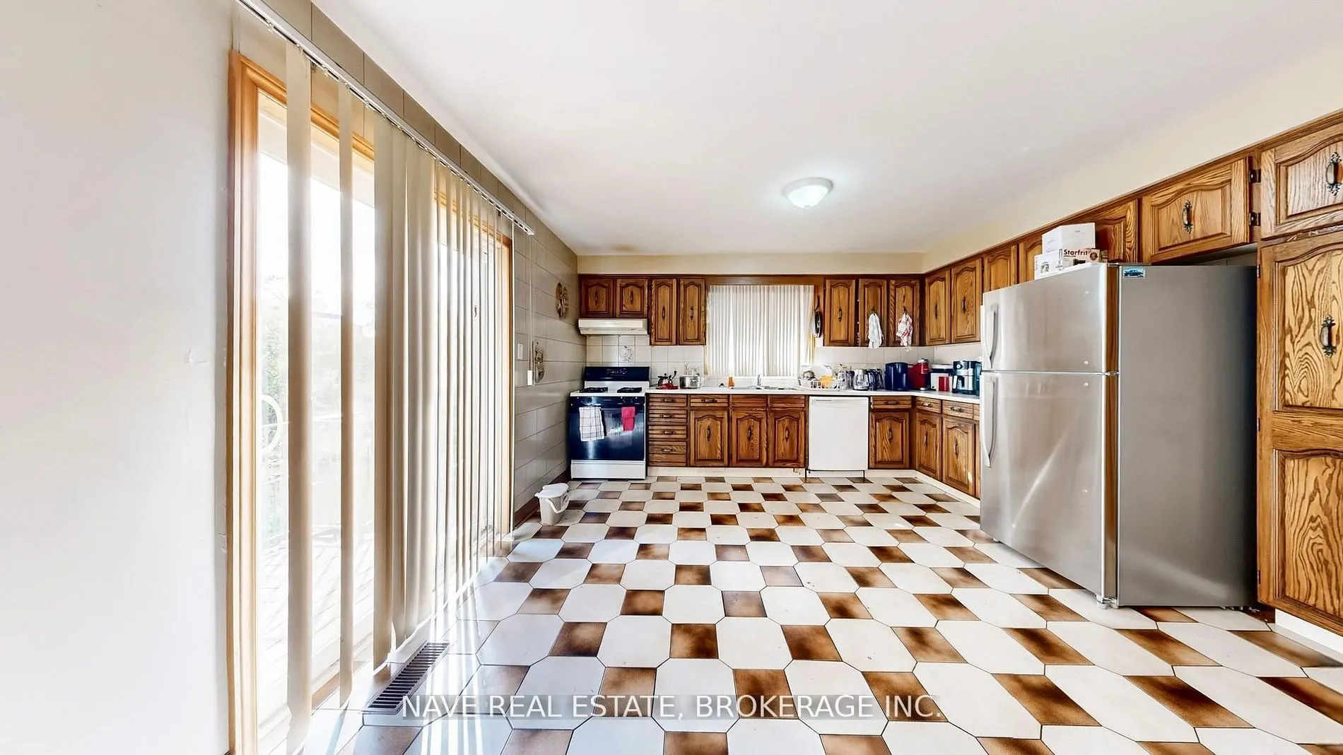 9747 Bathurst Street