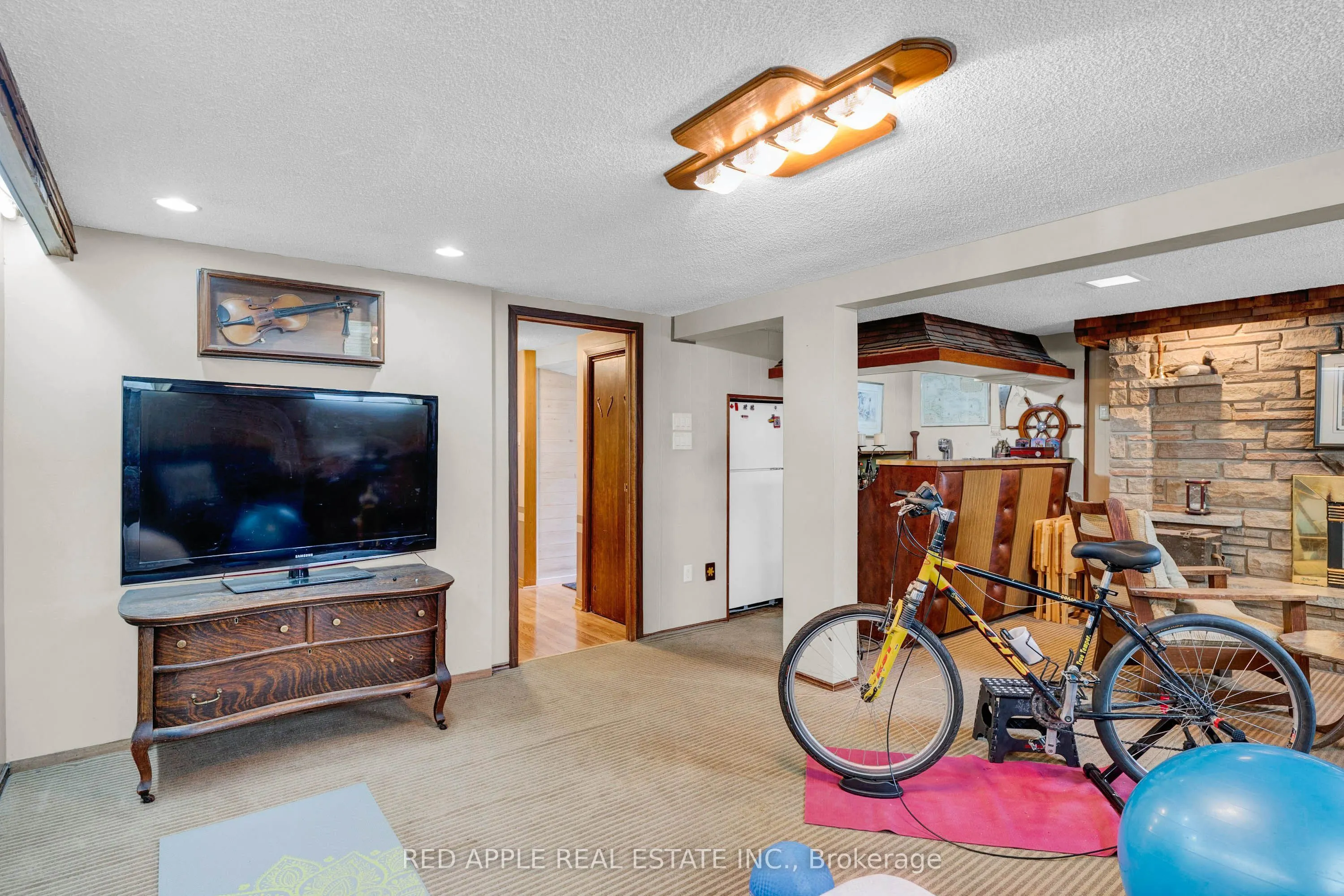 233 Sand Road
