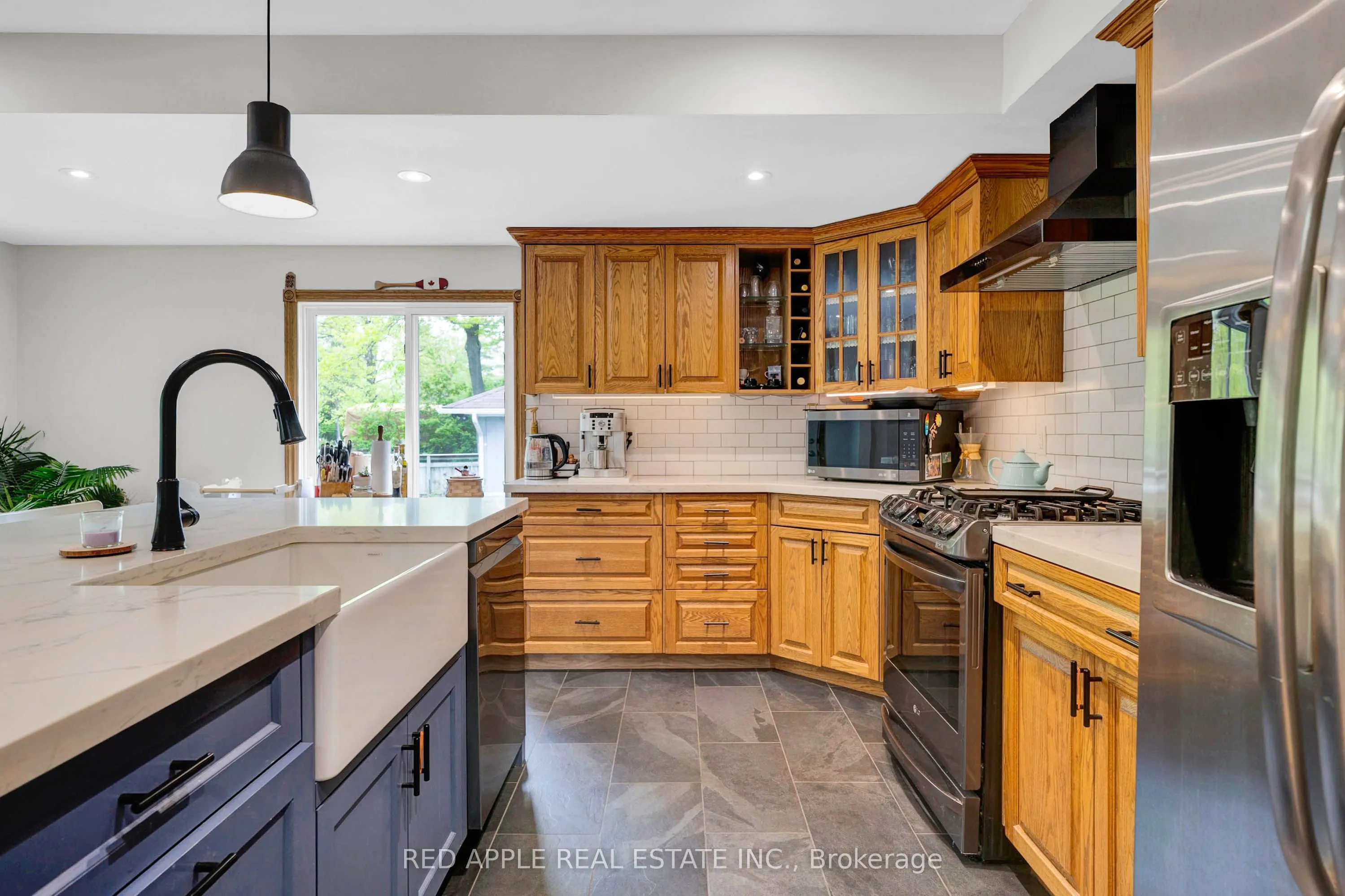 233 Sand Road
