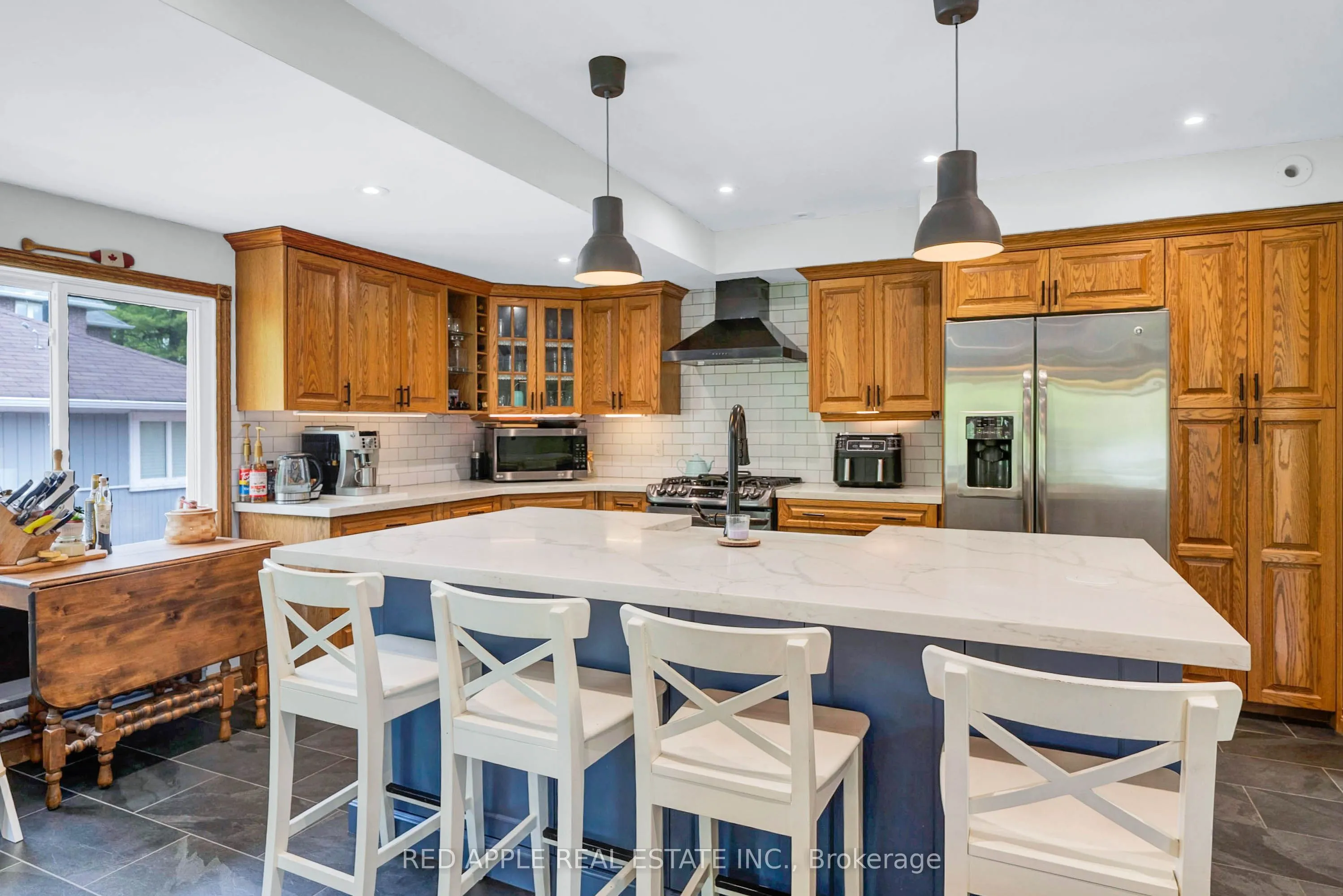 233 Sand Road