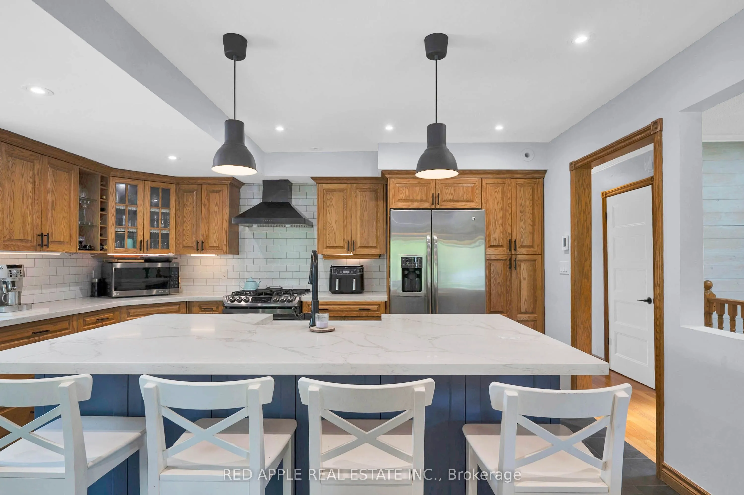 233 Sand Road