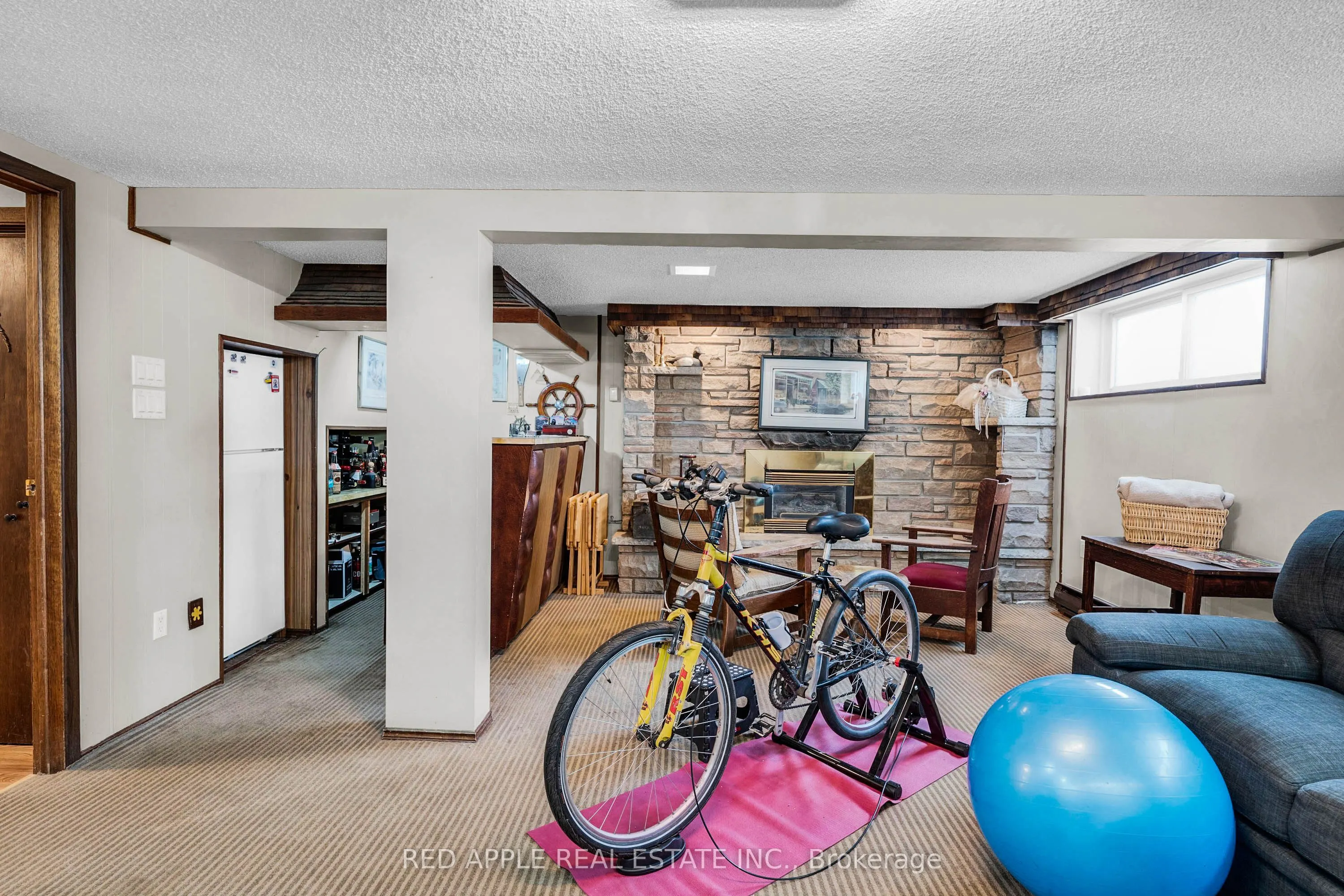 233 Sand Road