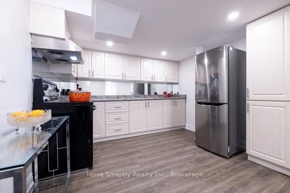 131 Bentwood Crescent #Lower