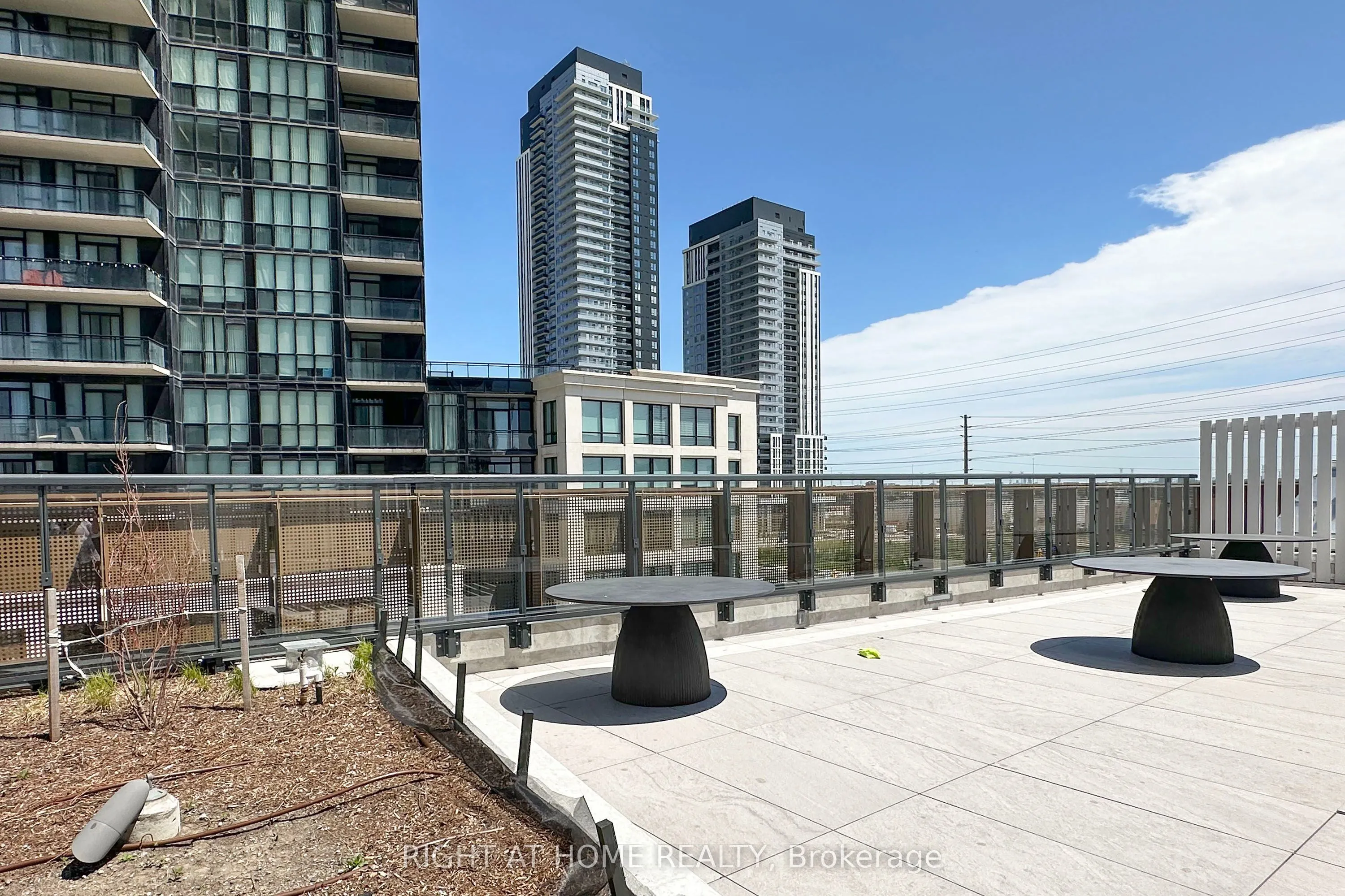 2920 Highway 7 Highway #903