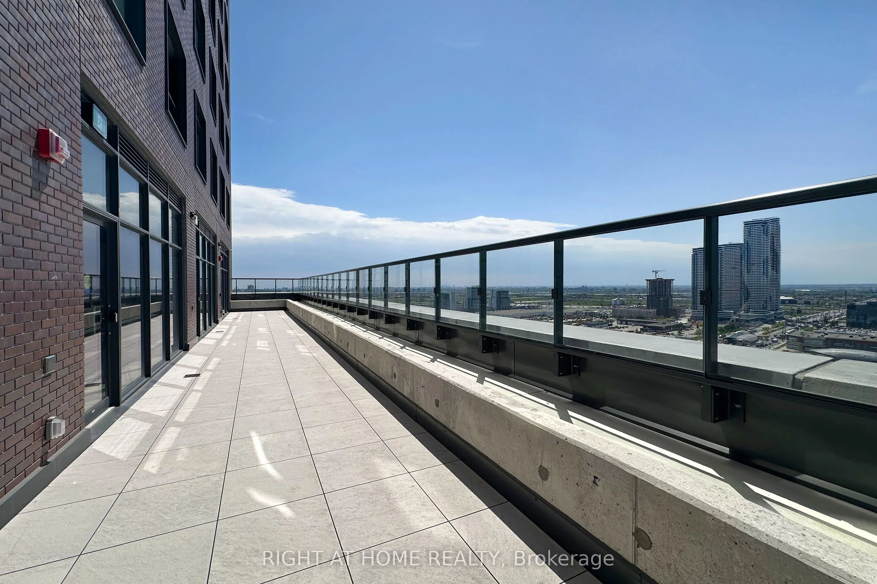2920 Highway 7 Highway #903