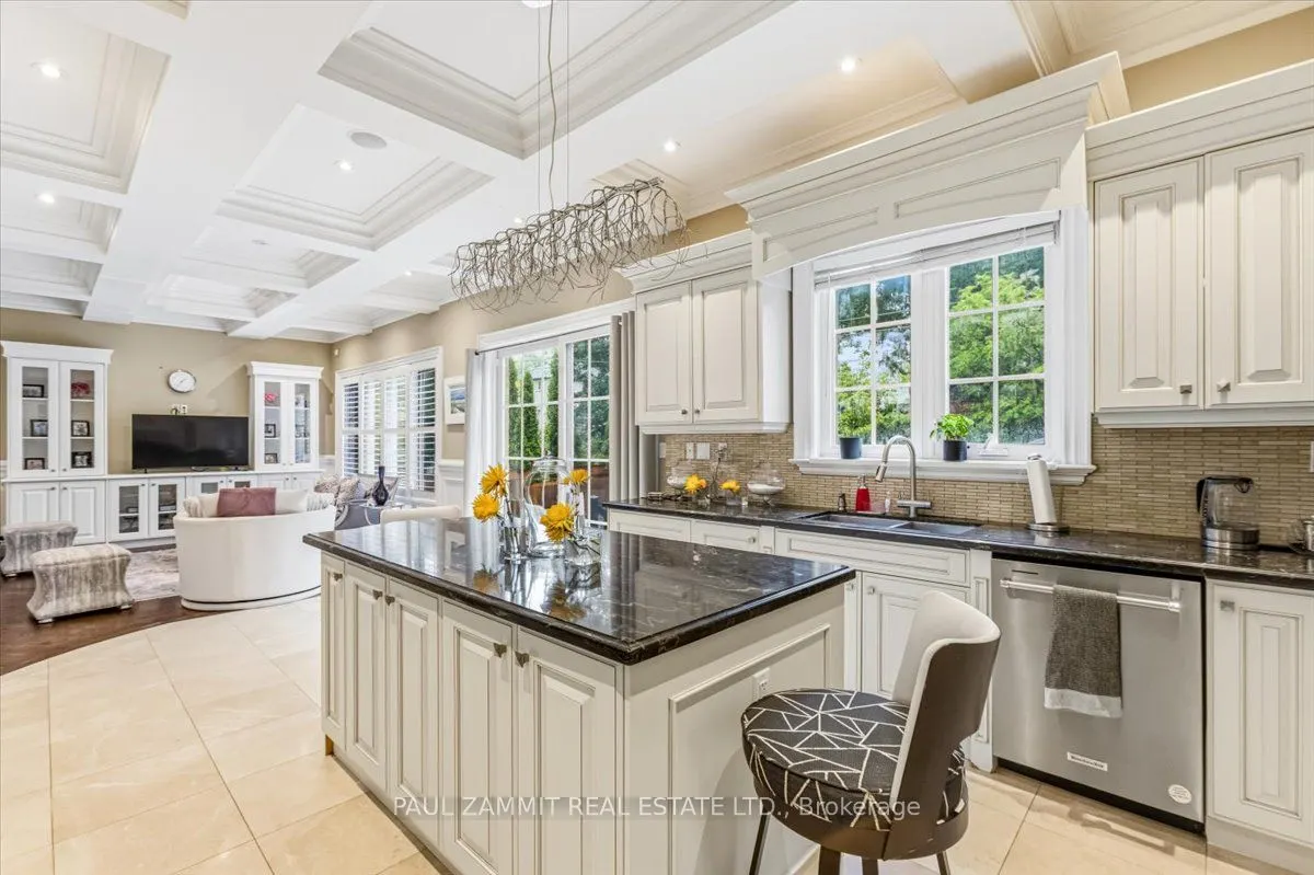 83 Grandview Avenue