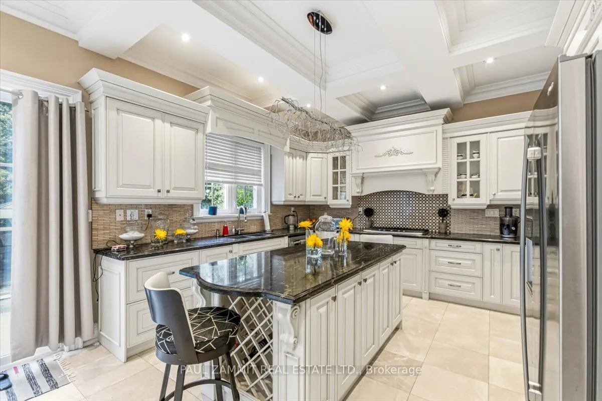 83 Grandview Avenue