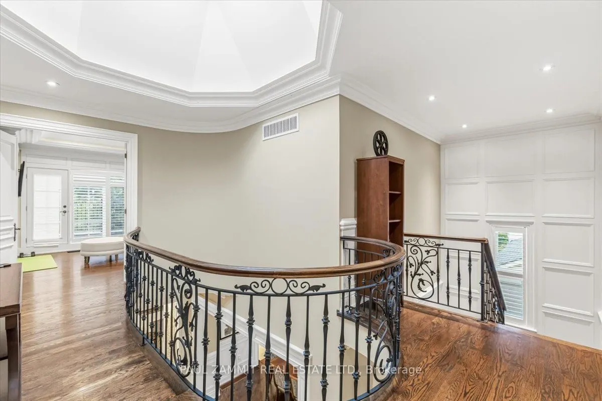 83 Grandview Avenue