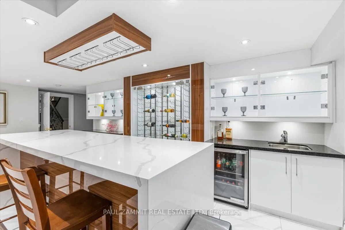 83 Grandview Avenue