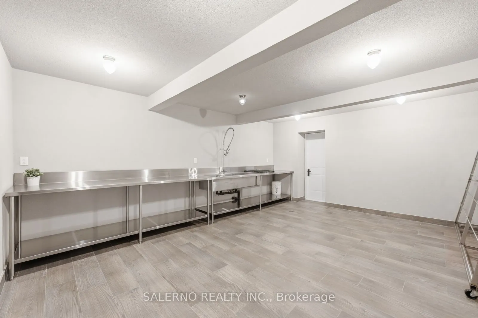 6450 Lloydtown Aurora Road