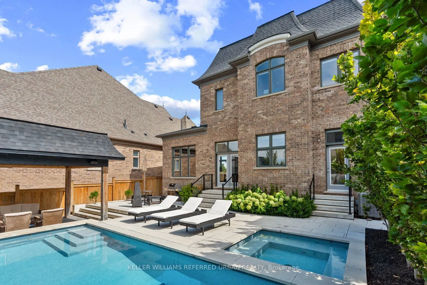 4 Basil Ridge Court