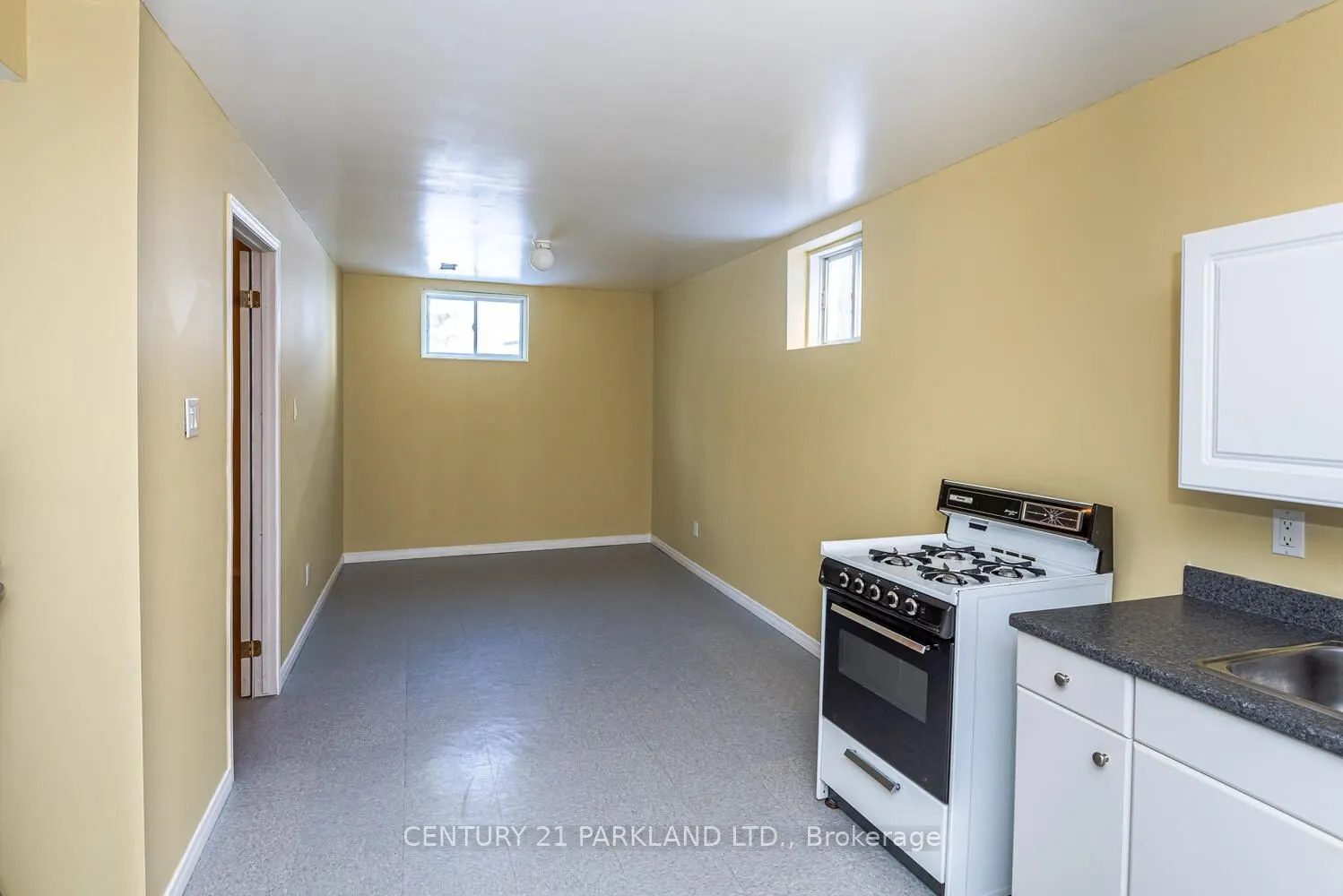 85 Canoe Court