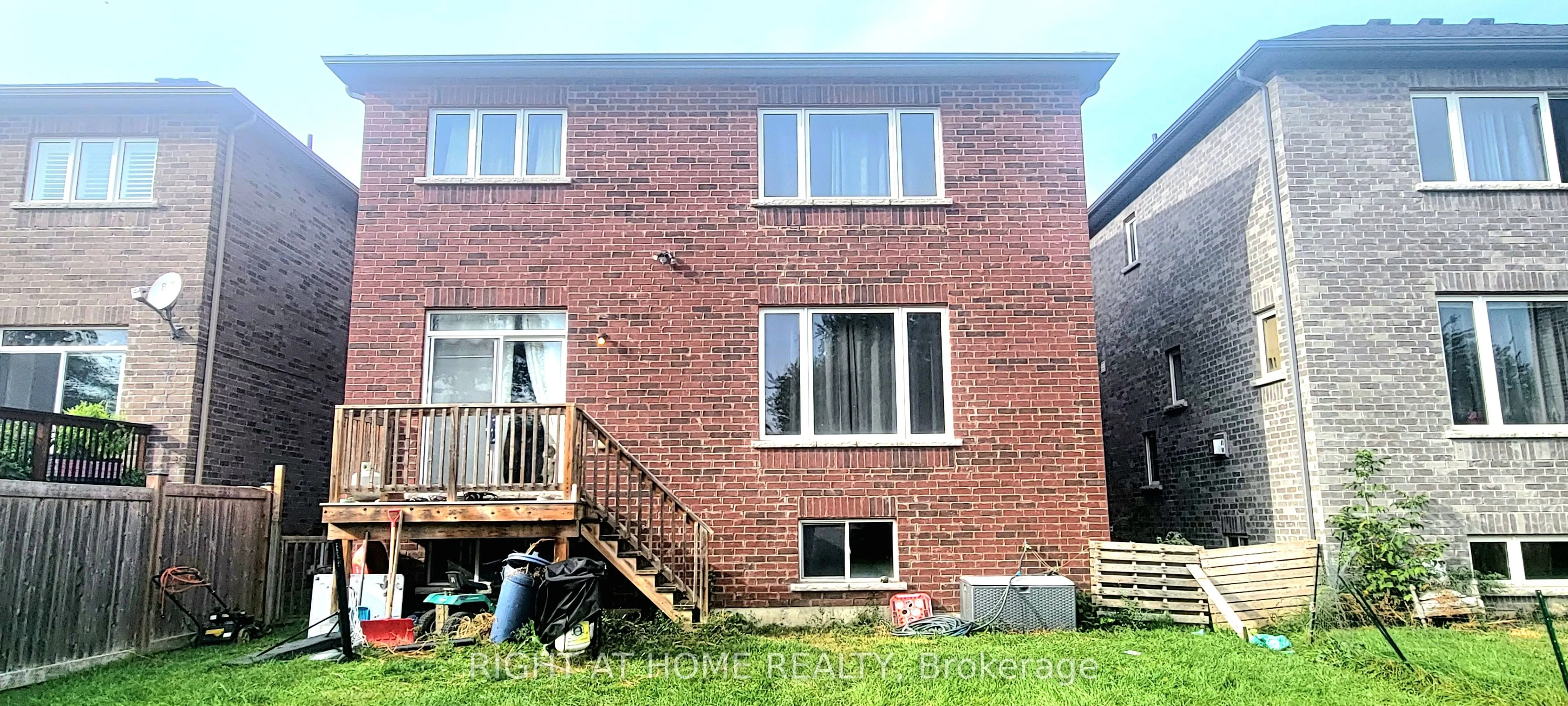 11 Richmond Park Drive