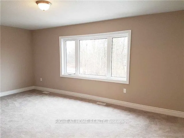 11 Richmond Park Drive