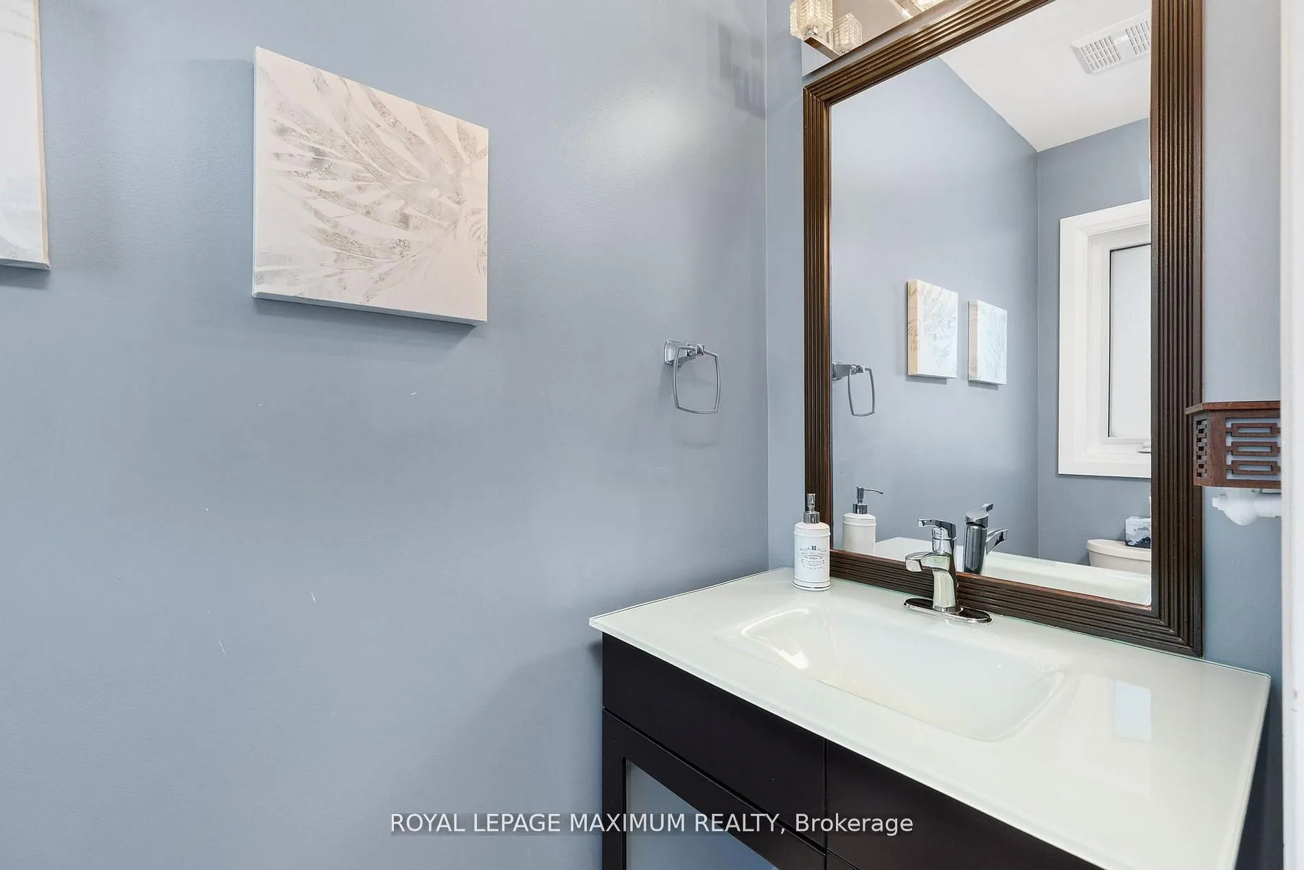 52 Pottery Place
