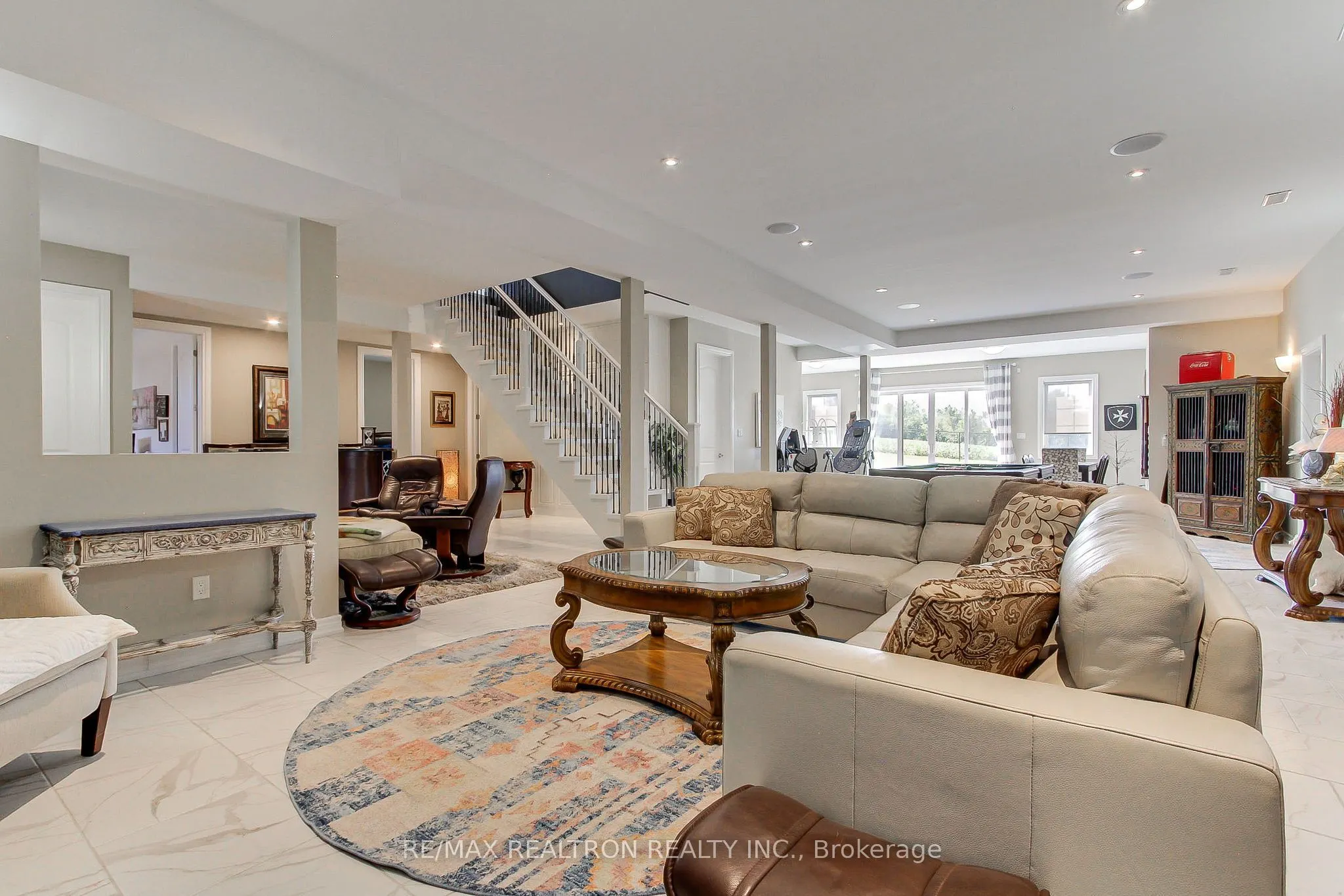 2875 Holborn Road