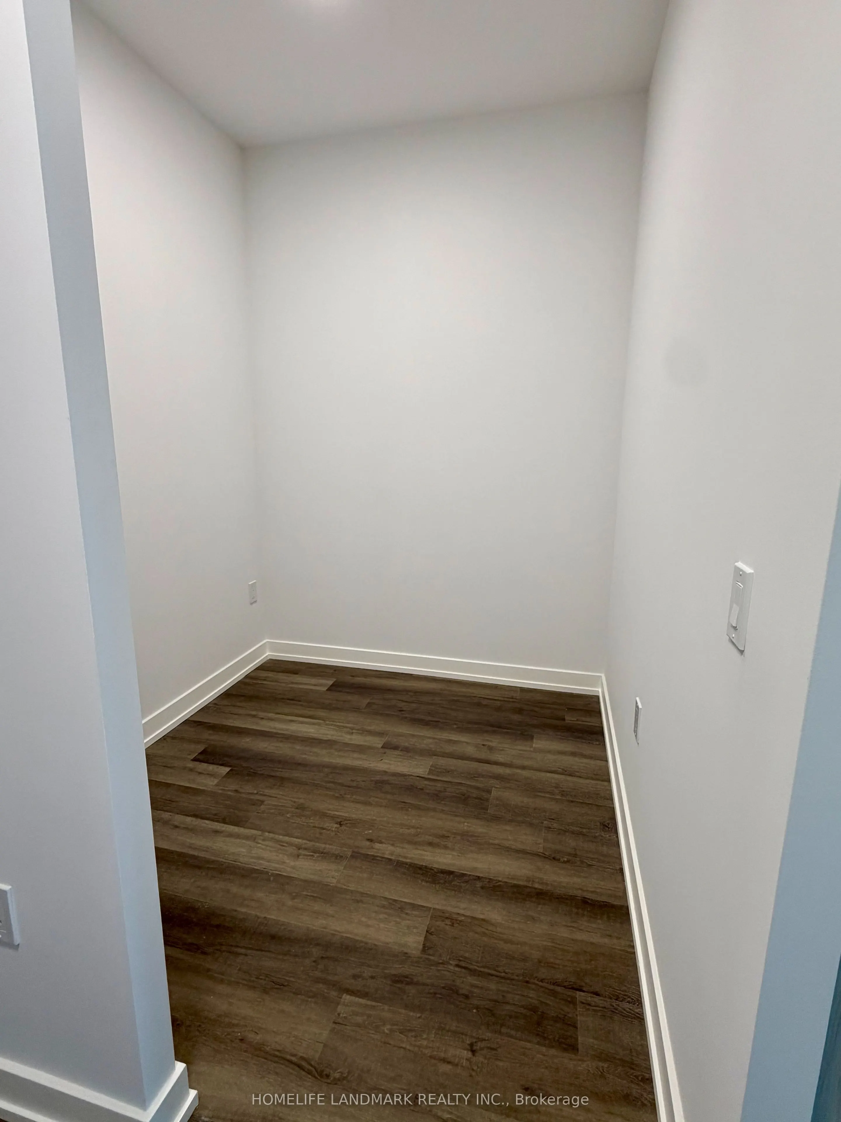 5 Meadowdale Road #1810