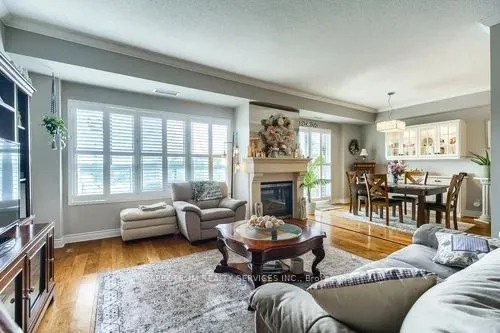 121 Woodbridge Avenue #506