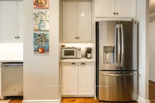 121 Woodbridge Avenue #506