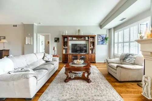 121 Woodbridge Avenue #506