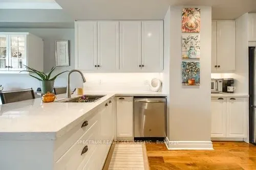 121 Woodbridge Avenue #506