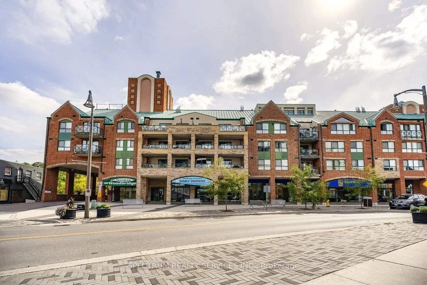121 Woodbridge Avenue #506