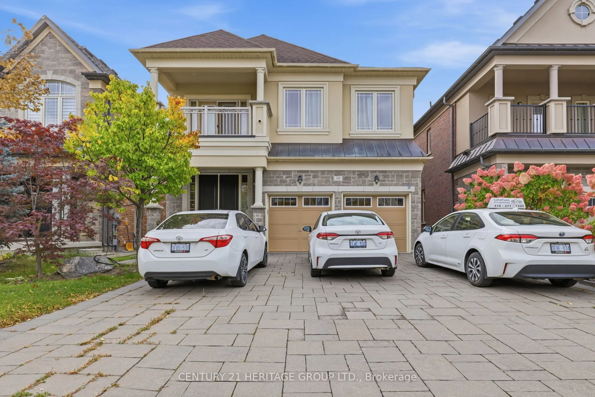 19 Dunrobin Crescent #Lower