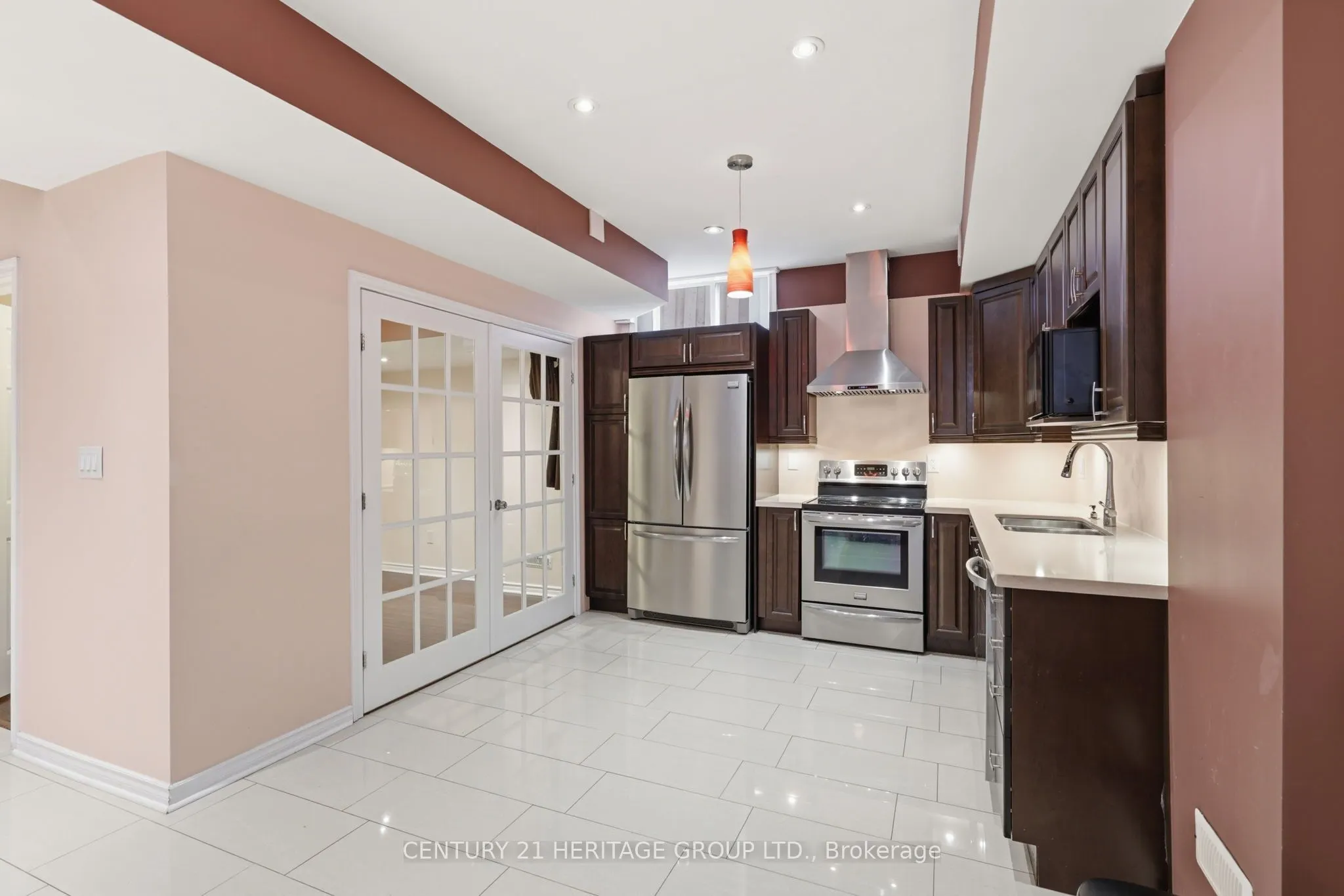 19 Dunrobin Crescent #Lower