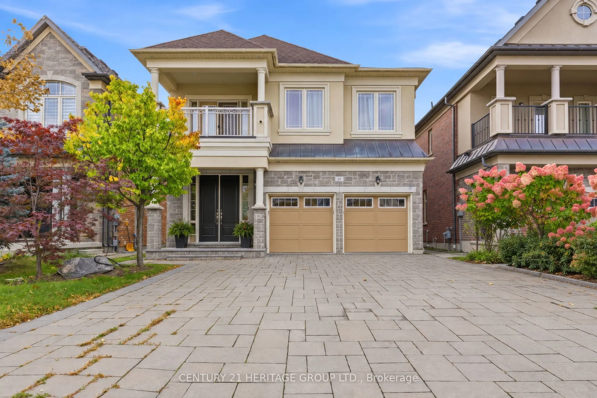 19 Dunrobin Crescent #Lower