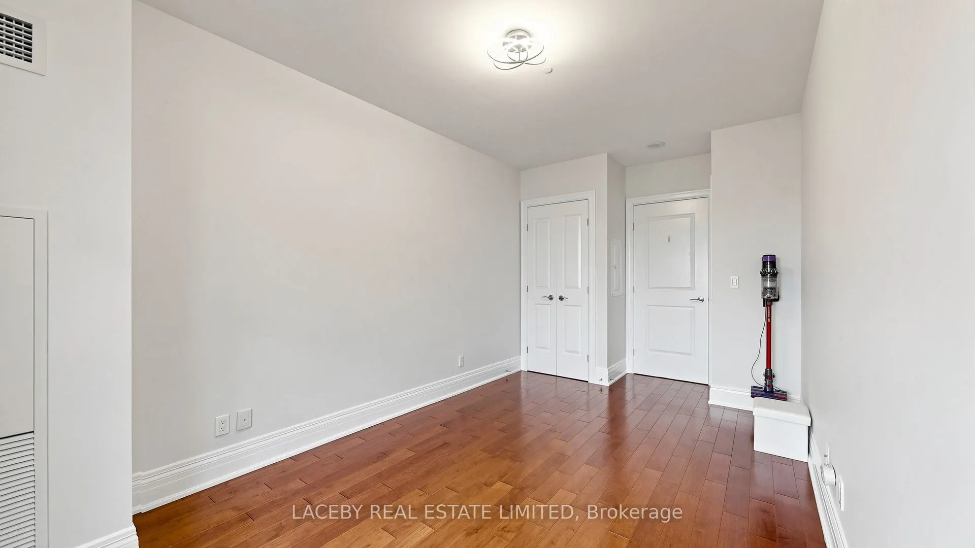 80 Burns Boulevard #319