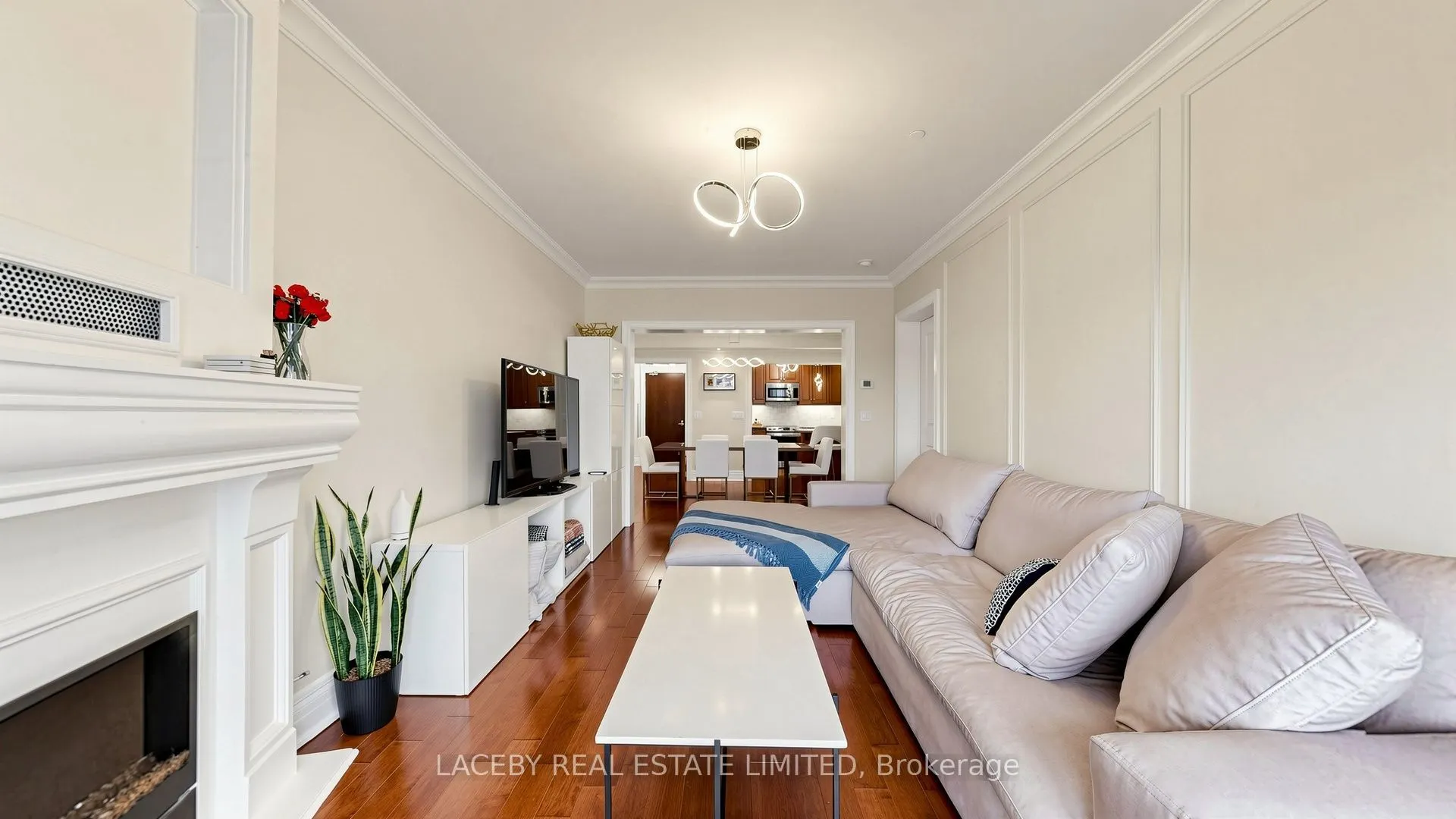 80 Burns Boulevard #319