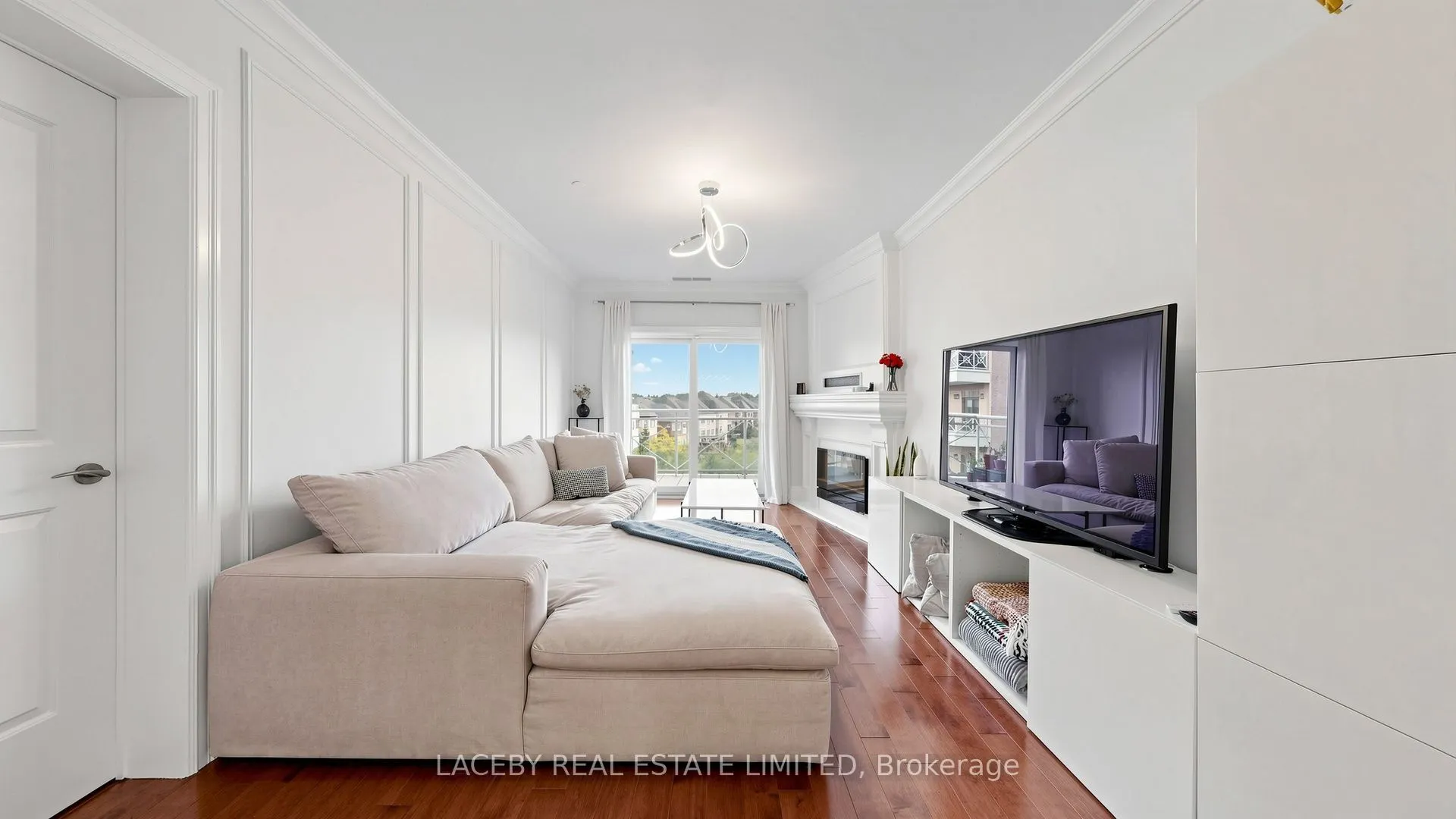 80 Burns Boulevard #319