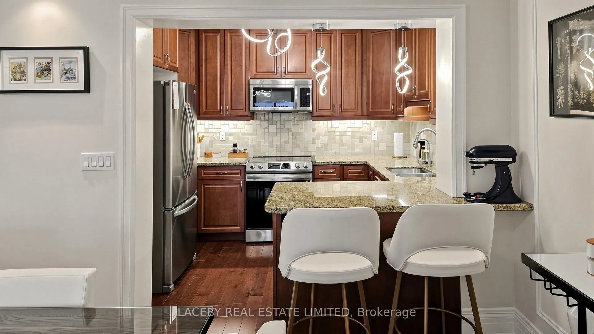 80 Burns Boulevard #319